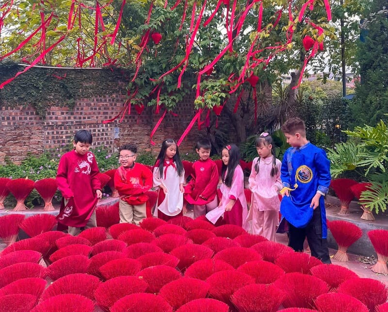 Một phân cảnh nhỏ trong MV Tết sắp tới của nhà PoPoDoo Hải Phòng