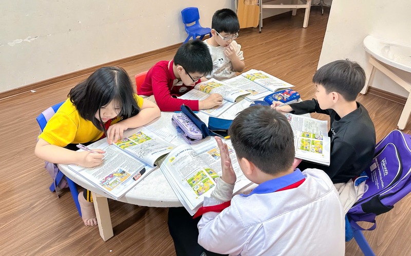 Trẻ học tiếng Anh tại trung tâm Popodoo