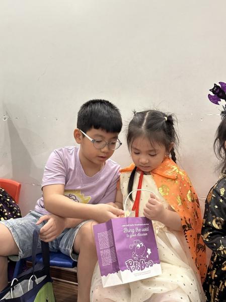 Hoạt động 'Trick or Treat'  dịp Halloween tại PoPoDoo Hải Phòng