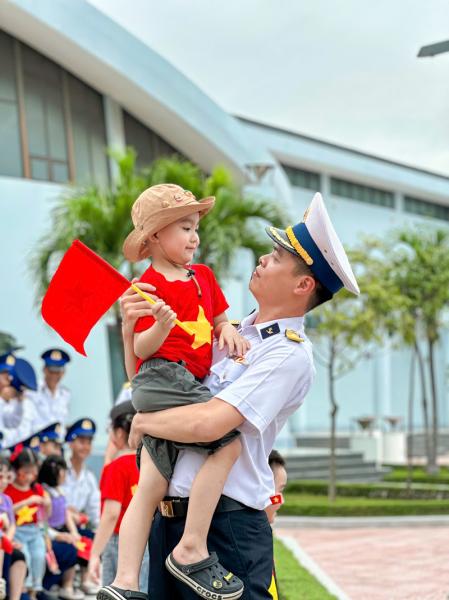 Chuyến tham quan bảo tàng Hải Quân của cô trò PoPoDoo Hải Phòng